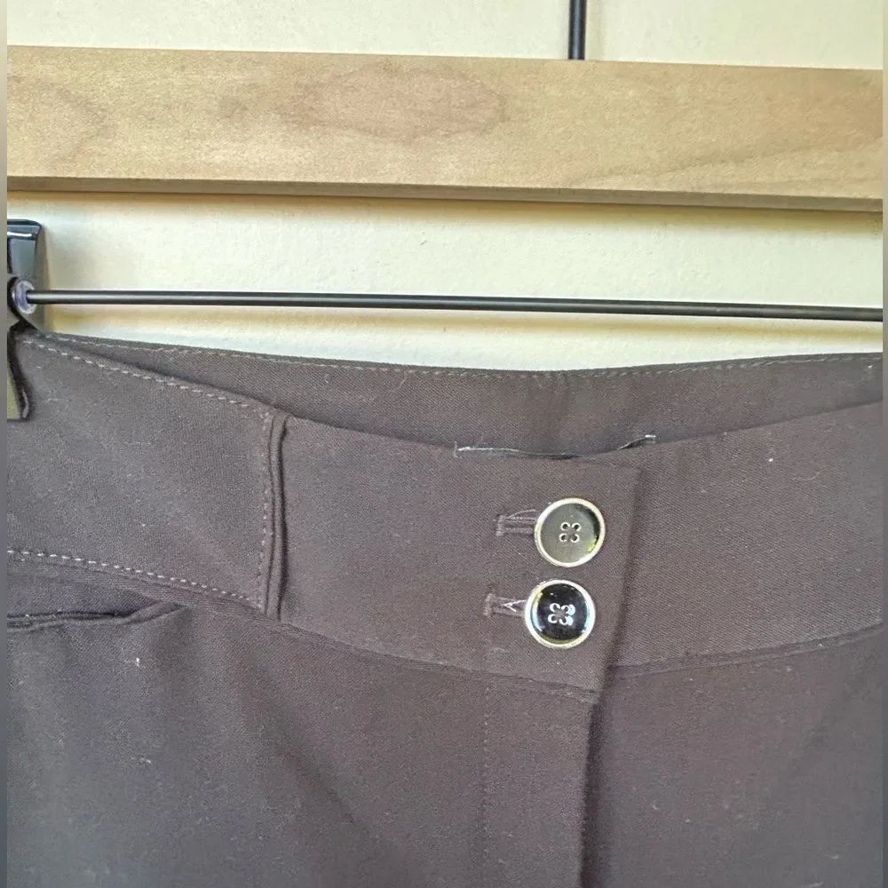 NWT White House Black Market Legacy Black Crop Pants - Size 12 - Picture 3 of 4